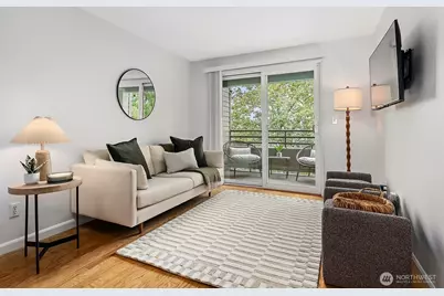 1300 W Boston Street #24, Seattle, WA 98119 - Photo 9
