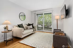 1300 W Boston St, Seattle, WA 98119 - Photo 9