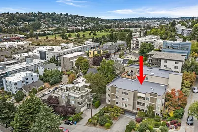 1300 W Boston Street #24, Seattle, WA 98119 - Photo 23