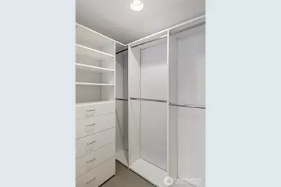 1300 W Boston Street #24, Seattle, WA 98119 - Photo 17
