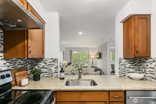 1300 W Boston St, Seattle, WA 98119 - Photo 5