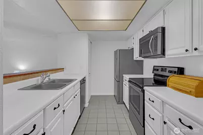 22213 6th Avenue S #203, Des Moines, WA 98198 - Photo 15