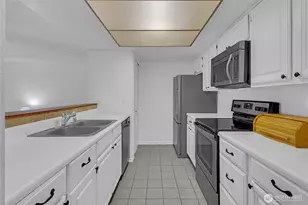 22213 6th Ave S, Des Moines, WA 98198 - Photo 15