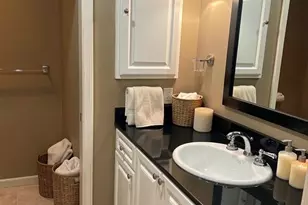 1017 185th Ave NE, Bellevue, WA 98008 - Photo 9