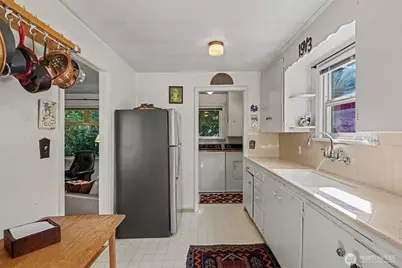 4320 31st Avenue W, Seattle, WA 98199 - Photo 11