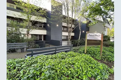 3055 80th Avenue SE #107, Mercer Island, WA 98040 - Photo 1