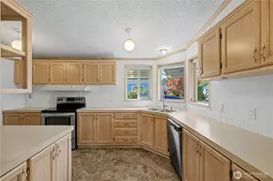716 Dennis St SE, Tumwater, WA 98501 - Photo 9