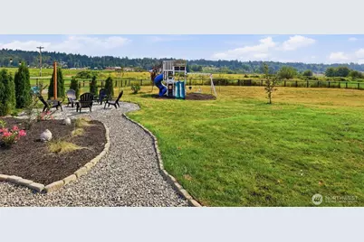10327 67th Avenue NE #B, Marysville, WA 98270 - Photo 31