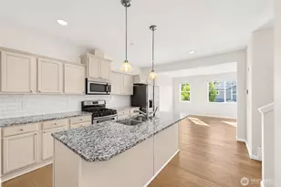 10715 Ross Rd, Bothell, WA 98011 - Photo 9