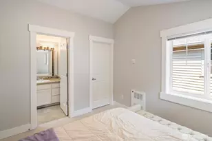 641 NW Market St, Seattle, WA 98107 - Photo 17