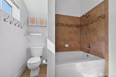 5013 40th Avenue NE, Seattle, WA 98105 - Photo 13