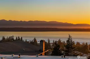 310 Skyline Dr, Edmonds, WA 98020 - Photo 35