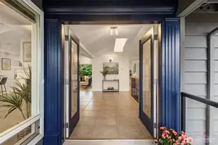 310 Skyline Dr, Edmonds, WA 98020 - Photo 3