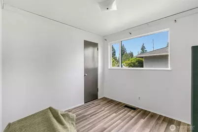 20911 78th Avenue W, Edmonds, WA 98026 - Photo 17