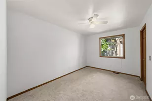25327 236th Ct SE, Maple Valley, WA 98038 - Photo 29