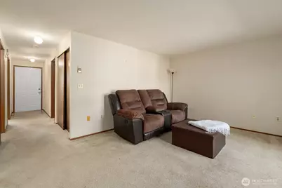 325 NE Kettle Street #105, Oak Harbor, WA 98277 - Photo 3