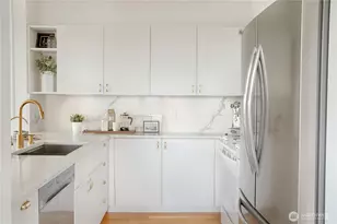 524 12th Ave E, Seattle, WA 98102 - Photo 13
