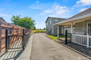 2426 38th Ave, Longview, WA 98632 - Photo 5