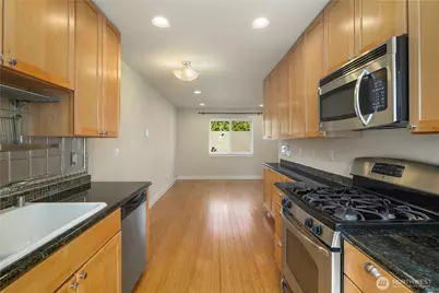 737 S Homer Street #B, Seattle, WA 98108 - Photo 9