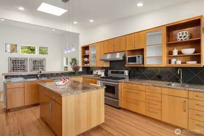 118 Highland Drive, Seattle, WA 98109 - Photo 17