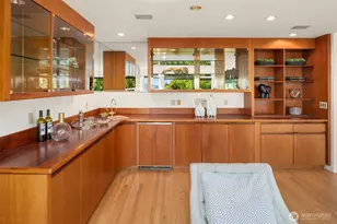 118 Highland Dr, Seattle, WA 98109 - Photo 23