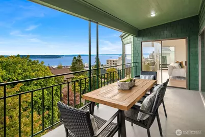 118 Highland Drive, Seattle, WA 98109 - Photo 13