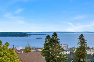 118 Highland Dr, Seattle, WA 98109 - Photo 5
