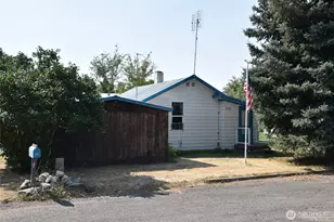 434 NE North Ave, Wilbur, WA 99158 - Photo 1