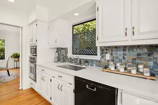 1114 2nd Ave N, Seattle, WA 98109 - Photo 15