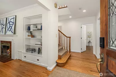1114 2nd Avenue N, Seattle, WA 98109 - Photo 7