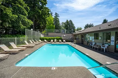 15175 Sunwood Blvd #DD12, Tukwila, WA 98188 - Photo 7