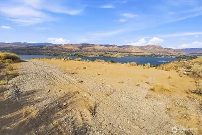 64 Chelan Butte Rd, Chelan, WA 98816 - Photo 3