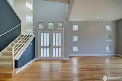 9425 110th Place NE, Kirkland, WA 98033 - Photo 5