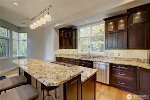 9425 110th Pl NE, Kirkland, WA 98033 - Photo 7