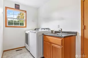 8510 Benson Rd, Lynden, WA 98264 - Photo 33