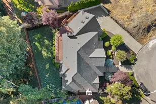 14329 SE 84th Ct, Newcastle, WA 98059 - Photo 3