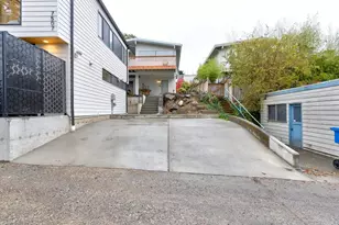 7507 Latona Ave NE, Seattle, WA 98115 - Photo 25