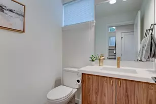 7507 Latona Ave NE, Seattle, WA 98115 - Photo 11