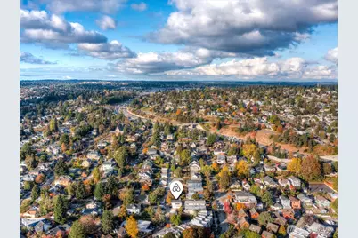 7507 Latona Avenue NE, Seattle, WA 98115 - Photo 35