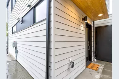 7507 Latona Avenue NE, Seattle, WA 98115 - Photo 27