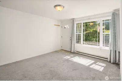 5444 Kirkwood Place N, Seattle, WA 98103 - Photo 11