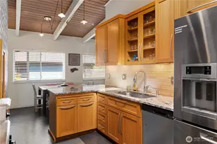 3016 47th Ave SW, Seattle, WA 98116 - Photo 13