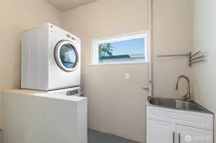 3918 S Edmunds St, Seattle, WA 98118 - Photo 23