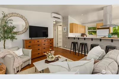 1574 NE Park View Dr #10, Bainbridge Island, WA 98110 - Photo 1
