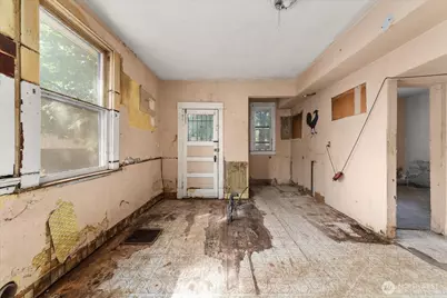 325 E 20th Avenue, Spokane, WA 99203 - Photo 17