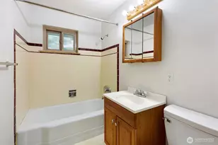 4815 S Holly St, Seattle, WA 98118 - Photo 7