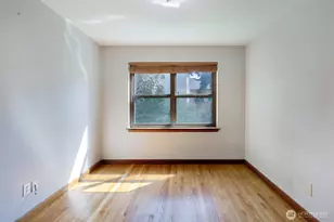 4815 S Holly St, Seattle, WA 98118 - Photo 5