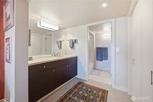 1946 Harvard Ave E, Seattle, WA 98102 - Photo 9