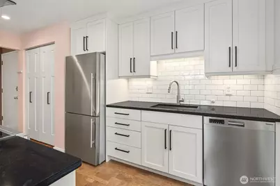 2510 W Bertona #434, Seattle, WA 98199 - Photo 13