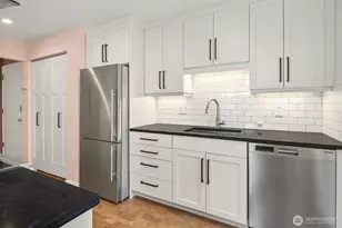2510 W Bertona, Seattle, WA 98199 - Photo 13
